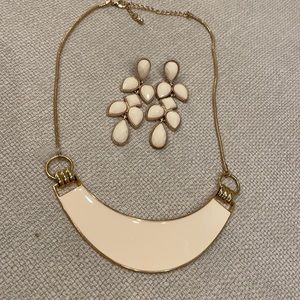 Off white and gold necklace and earrings set